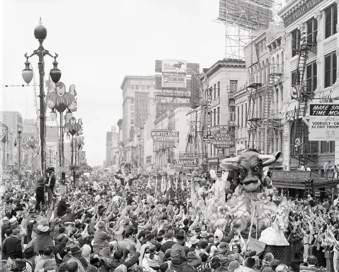 Framed Print : Annual Mardi Gras Bacchus Parade Framed Print : Annual Mardi Gras Bacchus Parade