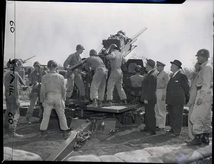 Framed Print : Anti Aircraft Gun At Fort Tilden Framed Print : Anti Aircraft Gun At Fort Tilden