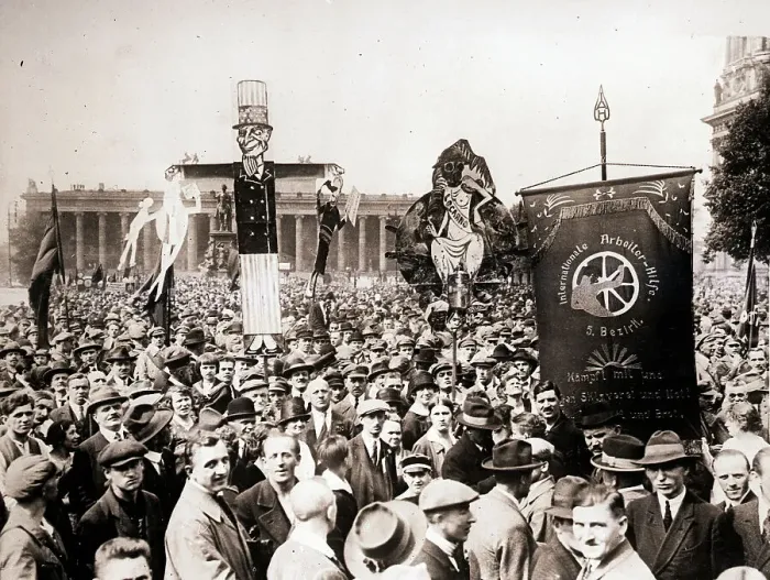 Framed Print : Anti-American Signs at May Day Rally, Berlin 1926 Framed Print : Anti-American Signs at May Day Rally, Berlin 1926
