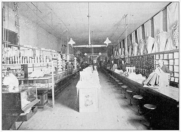 Antique photograph from Lawrence, Kansas, in 1898: Innes Dry Goods Store