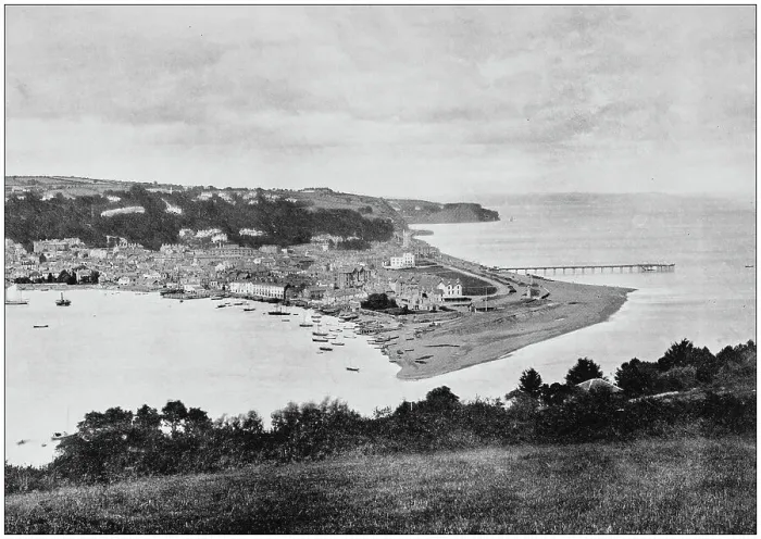 Framed Print : Antique photograph of seaside towns of Great Britain and Ireland: Teignmouth