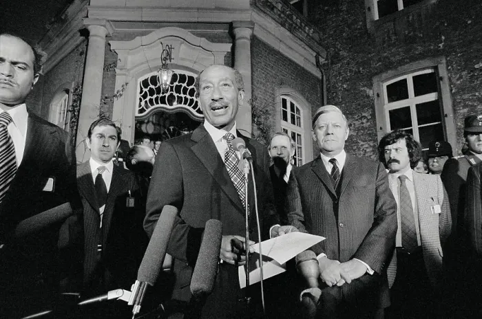 Framed Print : Anwar Sadat and Helmut Schmidt at German Ceremony Framed Print : Anwar Sadat and Helmut Schmidt at German Ceremony
