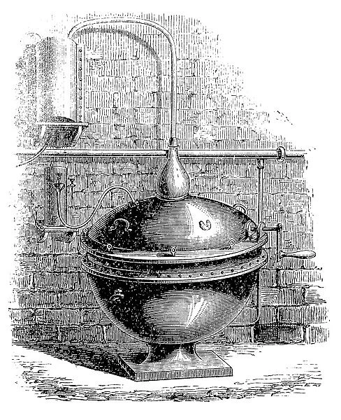 Apparatus for distillation