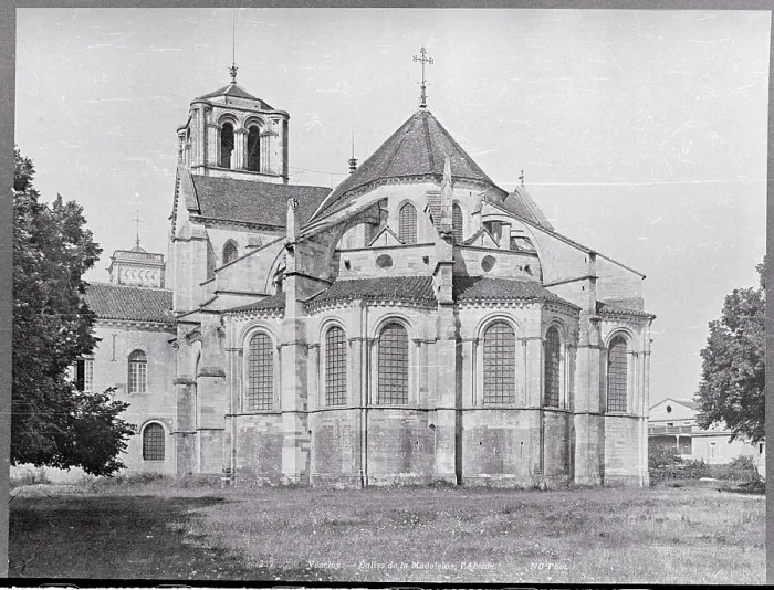 Framed Print : Apse End of Church Framed Print : Apse End of Church
