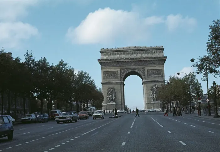 Framed Print : Arc De Triomphe Framed Print : Arc De Triomphe