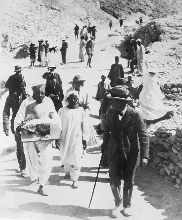 Framed Print : Archaeologist Howard Carter at Tomb of Tutankhamen