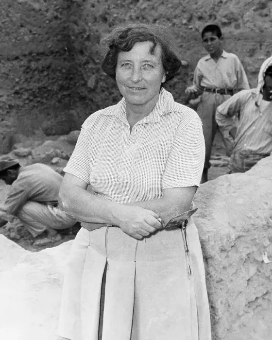 Framed Print : Archaeologist Kathleen Kenyon Posing with Shovel Framed Print : Archaeologist Kathleen Kenyon Posing with Shovel