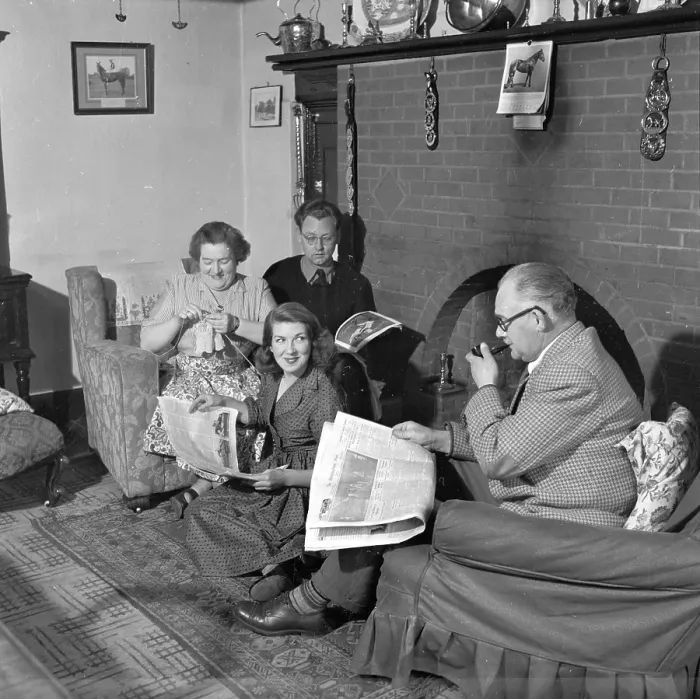 Framed Print : Archers Reading Framed Print : Archers Reading