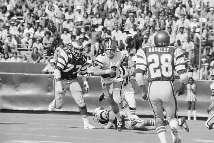 Framed Print : Archie Manning Scrambling from Pocket Framed Print : Archie Manning Scrambling from Pocket