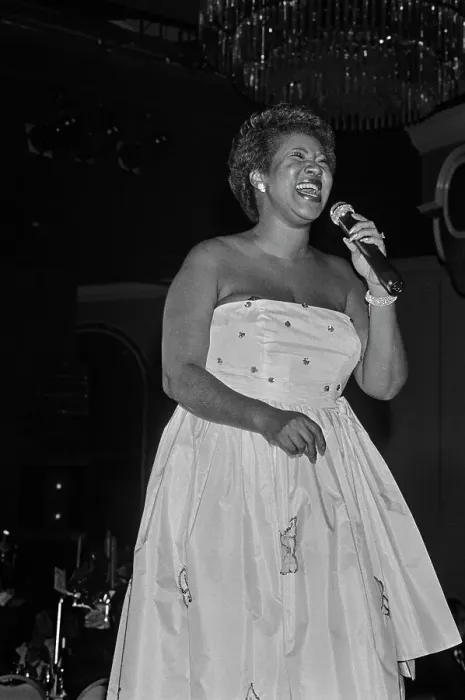 Framed Print : Aretha Franklin at Fundraising Event, 1982 Framed Print : Aretha Franklin at Fundraising Event, 1982