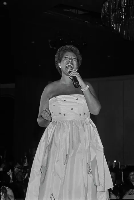 Framed Print : Aretha Franklin at Fundraising Event, 1982 Framed Print : Aretha Franklin at Fundraising Event, 1982