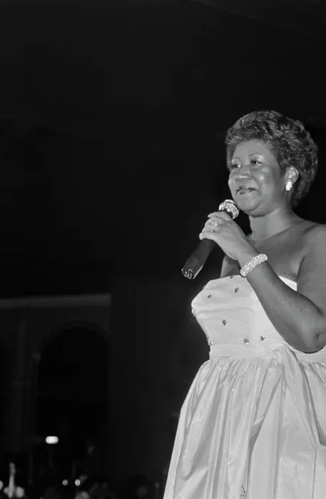 Framed Print : Aretha Franklin at Fundraising Event, 1982 Framed Print : Aretha Franklin at Fundraising Event, 1982
