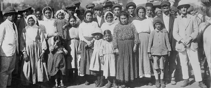 Framed Print : Armenian Refugees in Group Photo Framed Print : Armenian Refugees in Group Photo