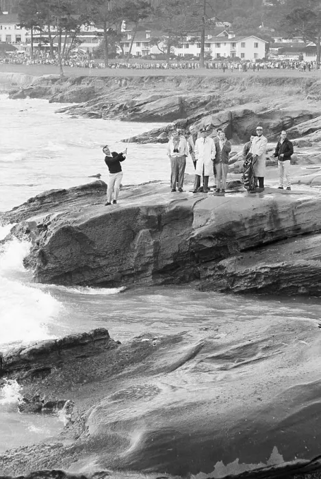 Framed Print : Arnold Palmer Chipping From Rocky Shore Framed Print : Arnold Palmer Chipping From Rocky Shore