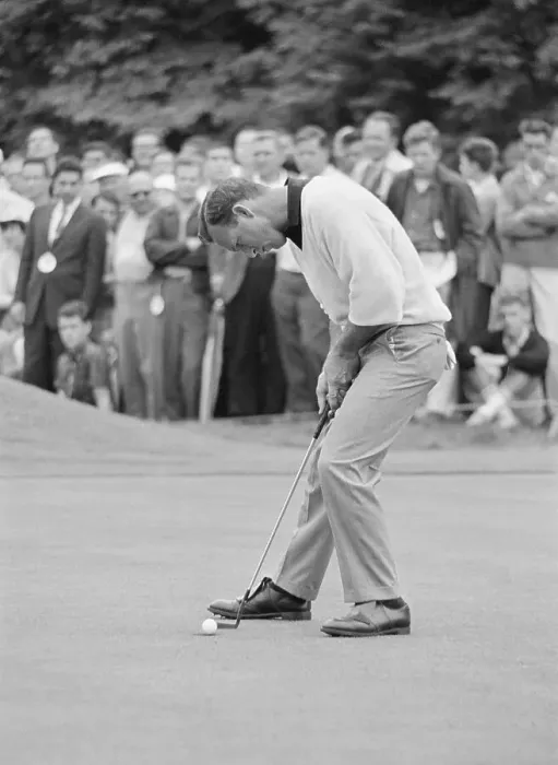 Framed Print : Arnold Palmer Putting Framed Print : Arnold Palmer Putting