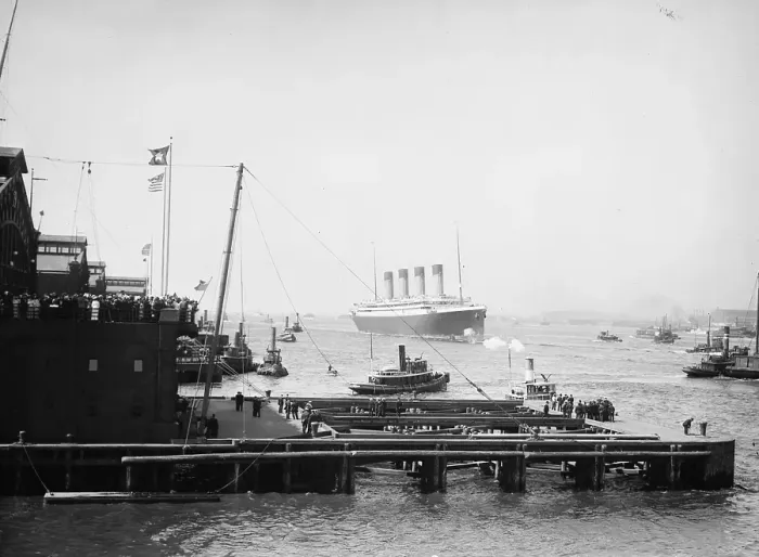 Framed Print : Arrival of the White Star Line's Olympic, in New York Harbor Framed Print : Arrival of the White Star Line's Olympic, in New York Harbor