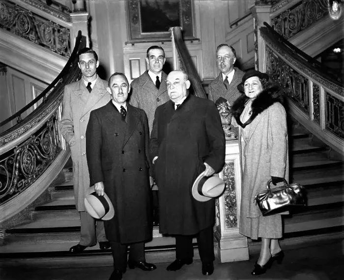 Framed Print : Arrive to Tell Roosevelt of Belgium's New King Framed Print : Arrive to Tell Roosevelt of Belgium's New King