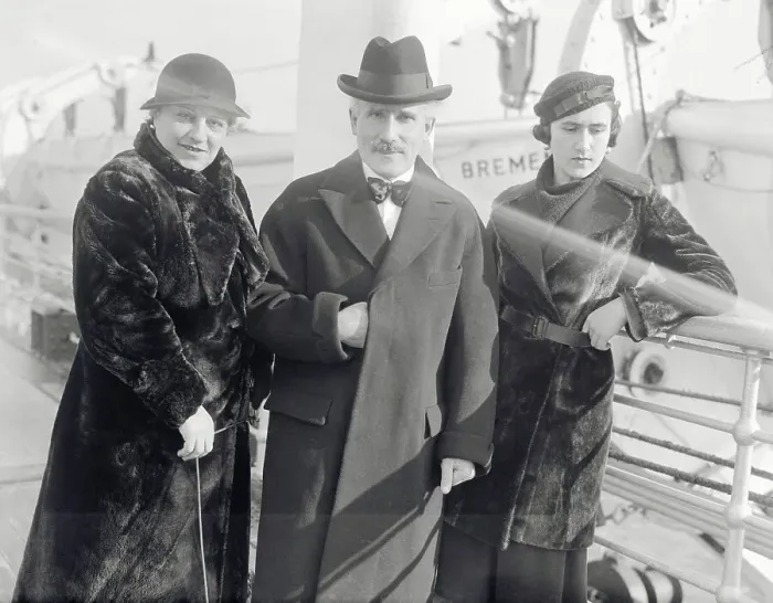 Framed Print : Arturo Toscanini Posing with Family Framed Print : Arturo Toscanini Posing with Family