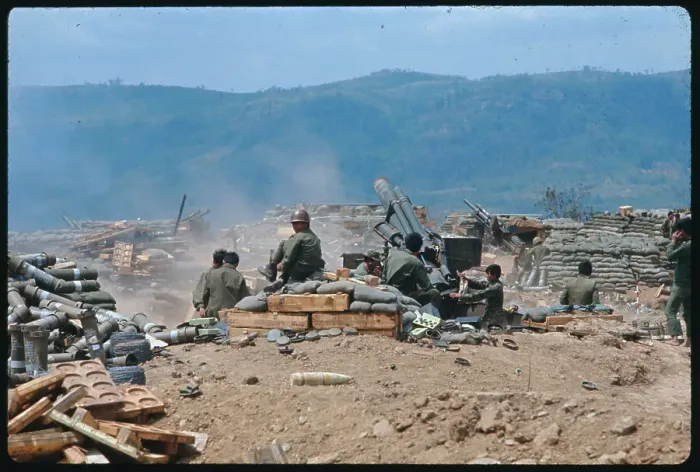 Framed Print : ARVN Gunners Bombard Vietcong from Firebase in Laos Framed Print : ARVN Gunners Bombard Vietcong from Firebase in Laos