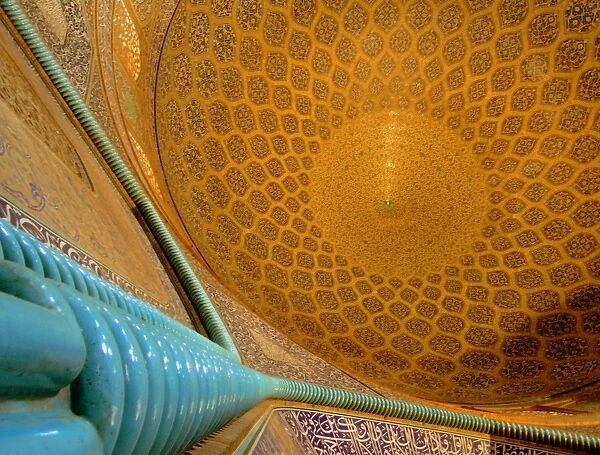 Ascension from ground to beautiful mosque ceiling - Sheikh Lotfollah, Isfahan, Iran