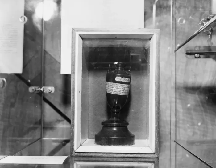 Framed Print : The Ashes. circa 1880: The Ashes cricket trophy at the London Exhibition Framed Print : The Ashes. circa 1880: The Ashes cricket trophy at the London Exhibition