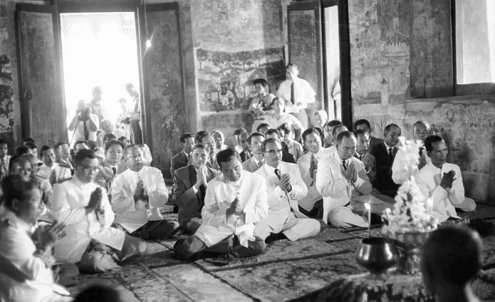 Framed Print : Asian Political Leaders Gathered Together for Prayer Framed Print : Asian Political Leaders Gathered Together for Prayer