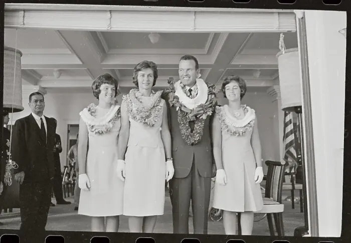 Framed Print : Astronaut Godon Cooper and his Family Framed Print : Astronaut Godon Cooper and his Family