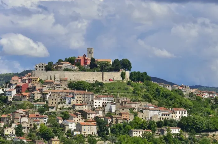 Framed Print : Atmospheric clouds over the town of Motovun, Montona, Mirna Valley, Istria, Croatia