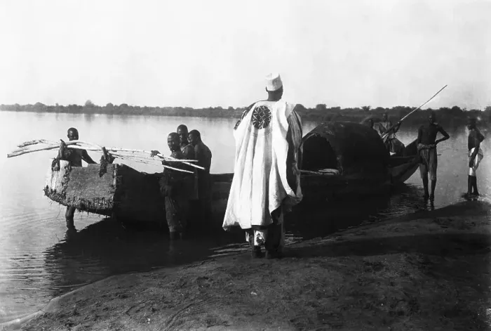 Framed Print : Attendants Prepare Boat For Sultan Framed Print : Attendants Prepare Boat For Sultan