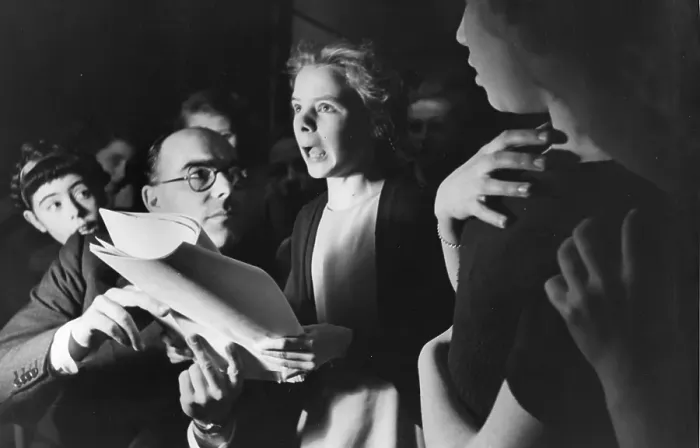 Framed Print : Auditions. Television producer Ian Atkins listens to an actress audition Framed Print : Auditions. Television producer Ian Atkins listens to an actress audition