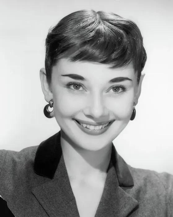 Framed Print : Audrey Hepburn Framed Print : Audrey Hepburn