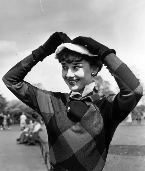 Framed Print : Audrey Hepburn Framed Print : Audrey Hepburn