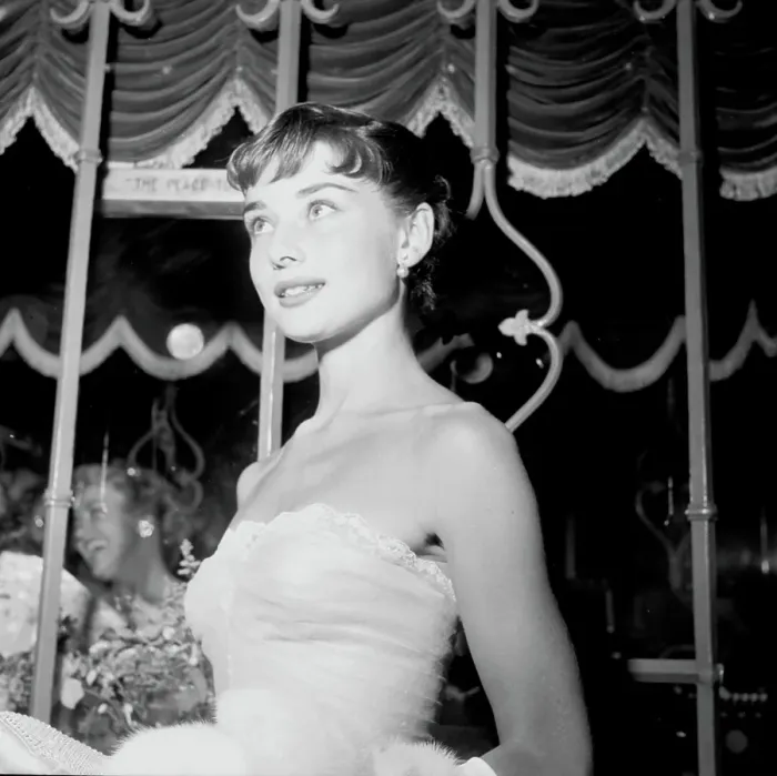 Framed Print : Audrey Hepburn Framed Print : Audrey Hepburn