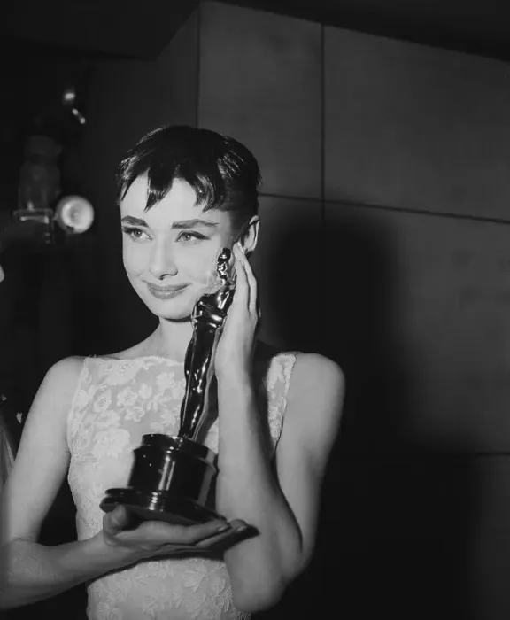 Framed Print : Audrey Hepburn Holding Academy Award Framed Print : Audrey Hepburn Holding Academy Award