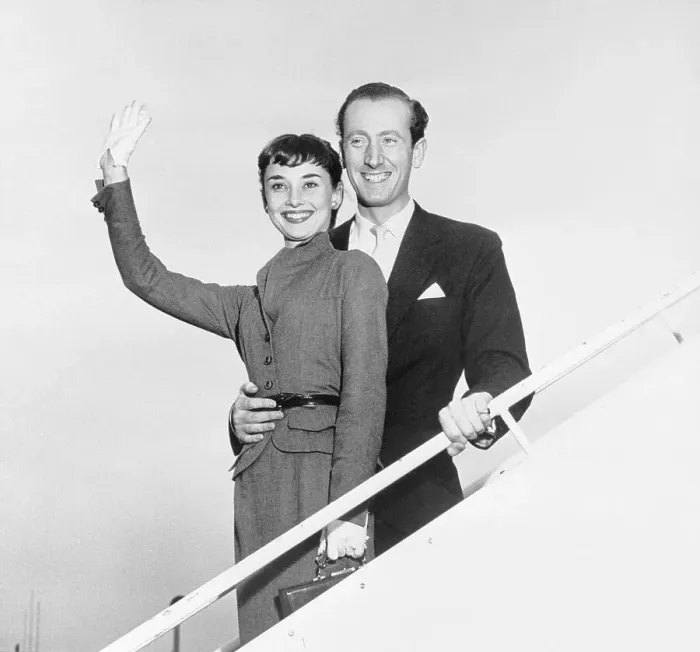 Framed Print : Audrey Hepburn and James Hanson Arriving at Airport Framed Print : Audrey Hepburn and James Hanson Arriving at Airport