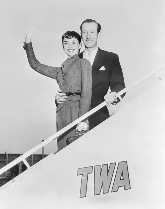 Framed Print : Audrey Hepburn and James Hanson Waving From Airplane Steps Framed Print : Audrey Hepburn and James Hanson Waving From Airplane Steps