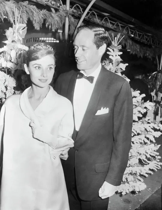Framed Print : Audrey Hepburn and Mel Ferrer in Formal Wear Framed Print : Audrey Hepburn and Mel Ferrer in Formal Wear