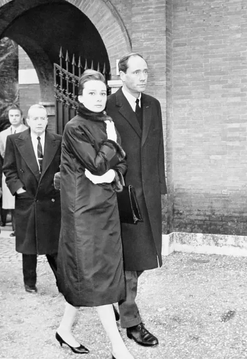 Framed Print : Audrey Hepburn and Mel Ferrer Leaving Funeral Service Framed Print : Audrey Hepburn and Mel Ferrer Leaving Funeral Service