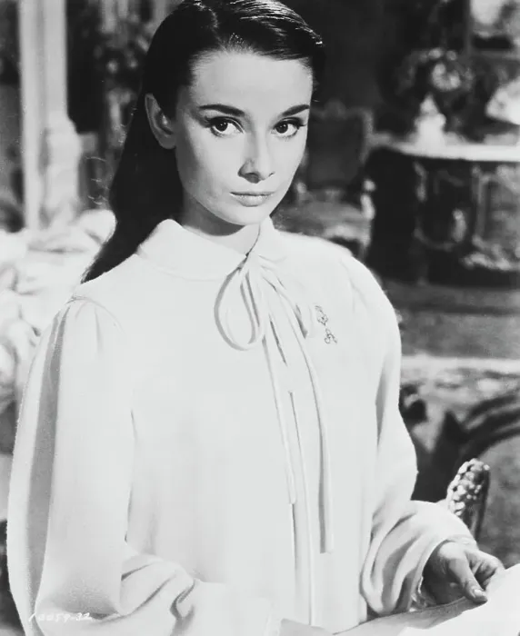 Framed Print : Audrey Hepburn in Roman Holiday Framed Print : Audrey Hepburn in Roman Holiday