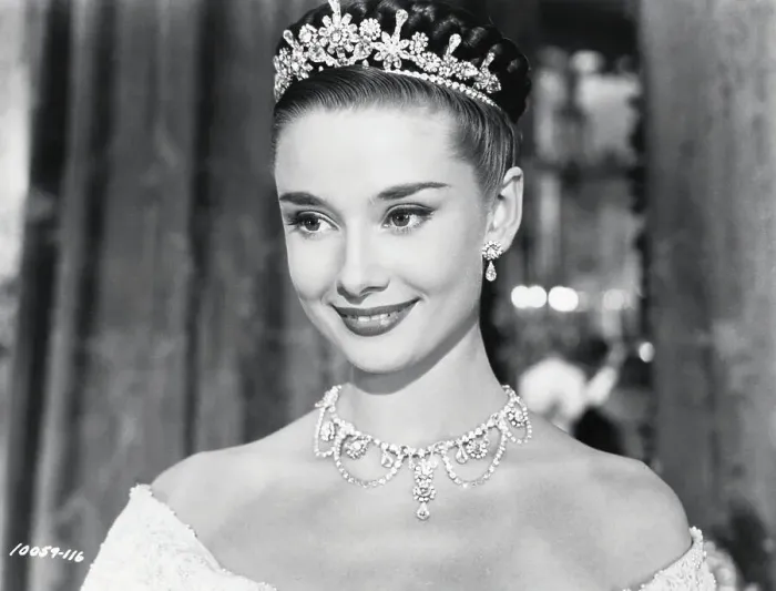 Framed Print : Audrey Hepburn in Roman Holiday Framed Print : Audrey Hepburn in Roman Holiday