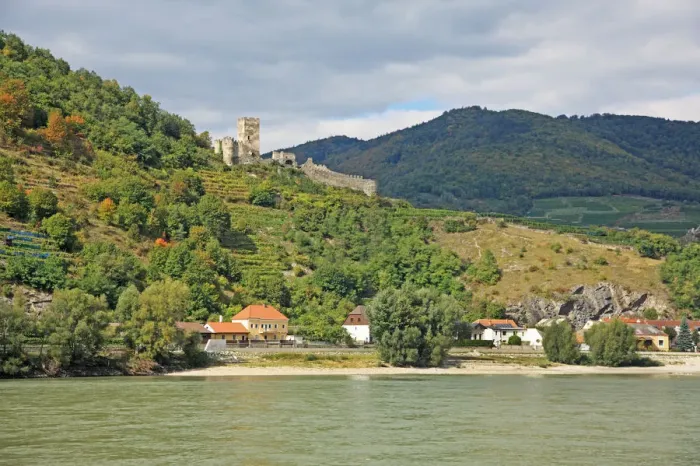 Framed Print : Austria, Wachau, Spitz an der Donau Framed Print : Austria, Wachau, Spitz an der Donau