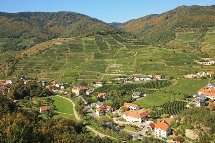 Framed Print : Austria, Wachau Valley, Spitz an der Donau Framed Print : Austria, Wachau Valley, Spitz an der Donau