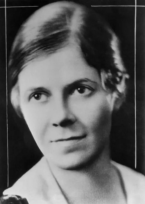 Framed Print : Author Nancy Titterton Found Slain in Bathtub Framed Print : Author Nancy Titterton Found Slain in Bathtub