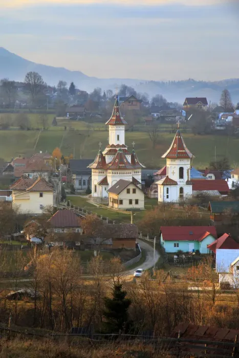 Framed Print : Autumn landscape of village and mountain range in background, Campulung Moldovenesc, Suceava County, Bucovina, Transylvania, Romania Framed Print : Autumn landscape of village and mountain range in background, Campulung Moldovenesc, Suceava County, Bucovina, Transylvania, Romania