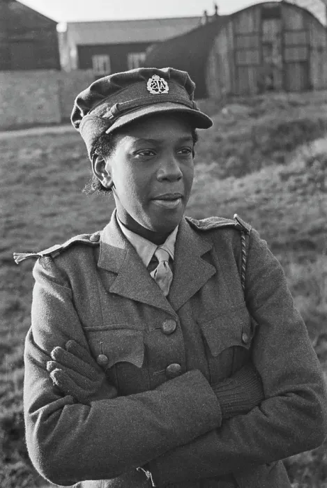 Framed Print : Auxiliary Territorial Service, 1943