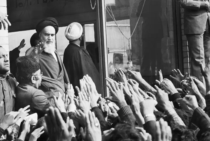 Framed Print : Ayatollah Khomeini Waving to Supporters Framed Print : Ayatollah Khomeini Waving to Supporters