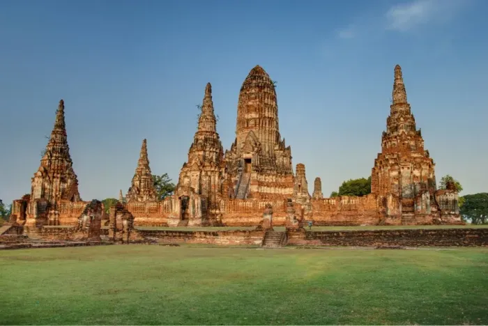 Framed Print : Ayutthaya, Thailand - Wat Chaiwatthanaram Framed Print : Ayutthaya, Thailand - Wat Chaiwatthanaram