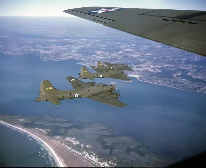 Framed Print : B-17 Bombers En Route To England Framed Print : B-17 Bombers En Route To England