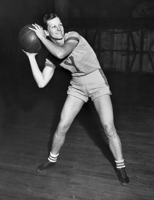Framed Print : Babe Didrikson Throwing Basketball Framed Print : Babe Didrikson Throwing Basketball