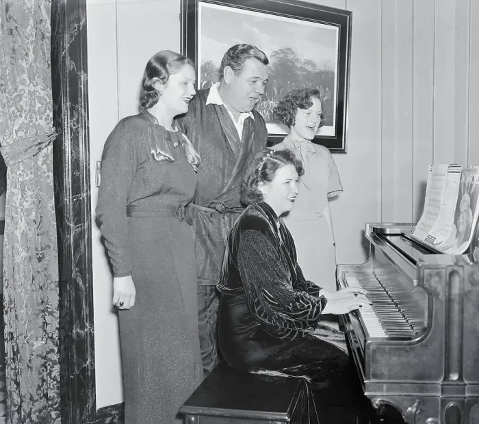 Framed Print : Babe Ruth Singing with Family